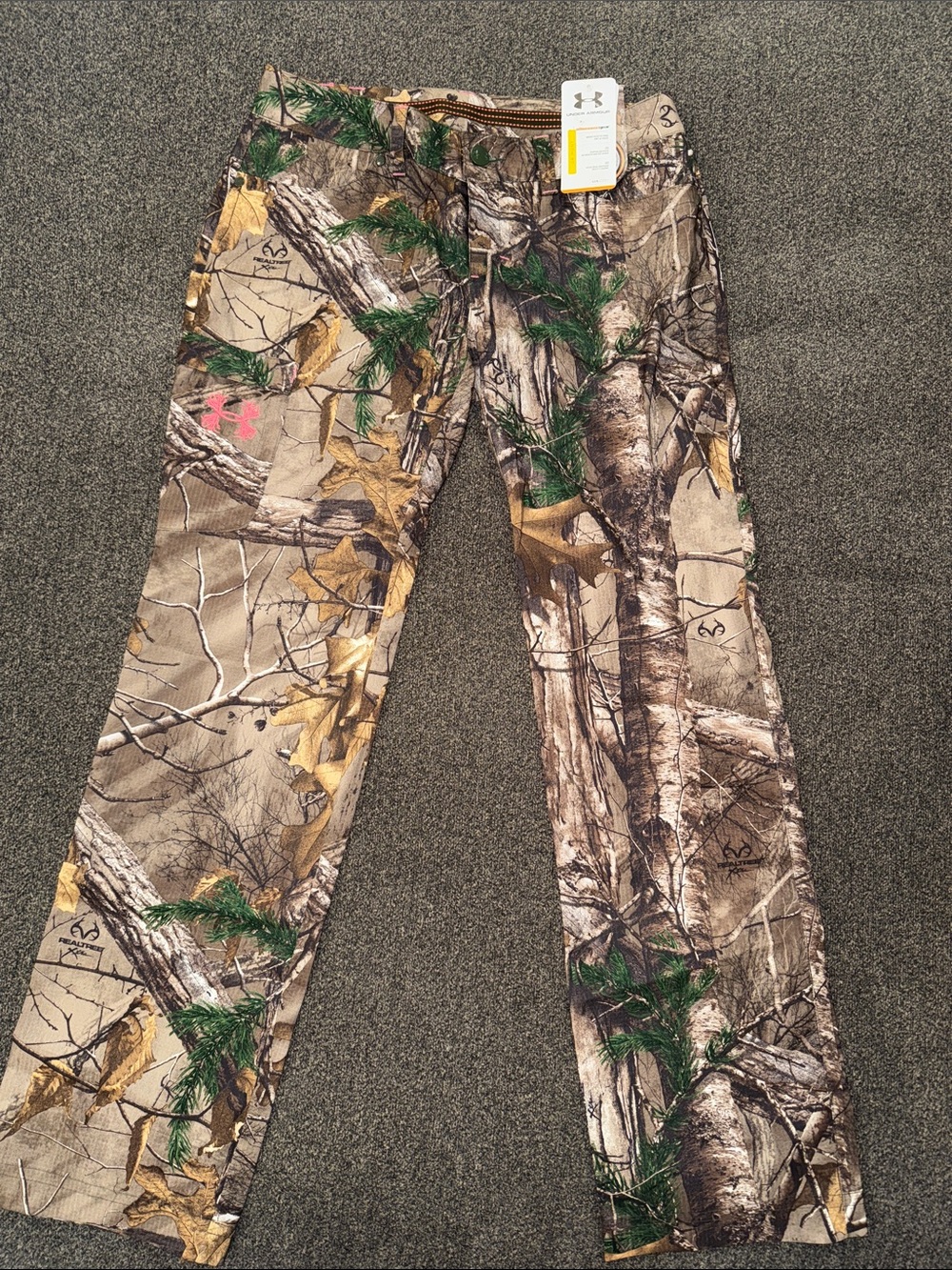NWT Under Armour Camo Pants